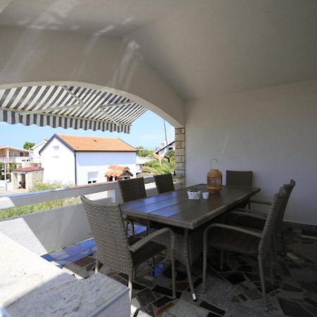 Easy Summer *** Vir Exterior foto