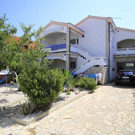 Easy Summer *** Vir Exterior foto